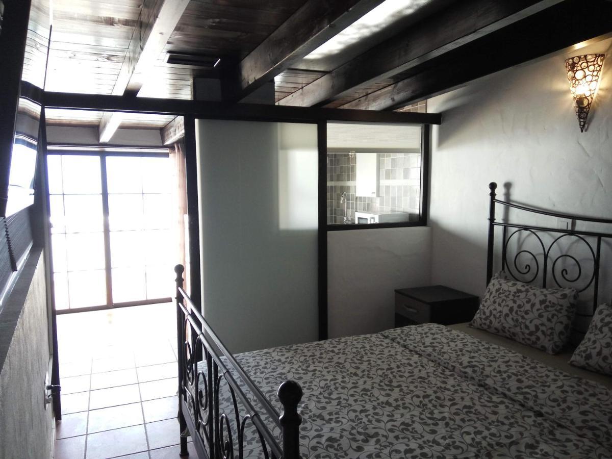 Aloelux Villa !! - Private Villa With Pool , Jacuzzi, Cinema, Massage ,Wonderful View, Art Desing Villa Tias Luaran gambar